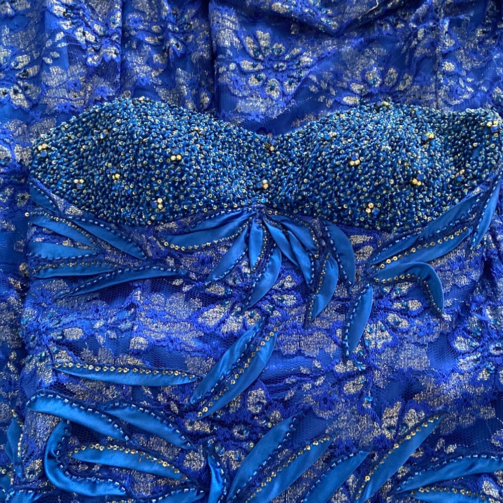 Womens prom dress. Beautiful blue.